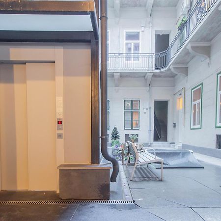 Kalvin 2Bdr Apartment With Ac Budapeszt Zewnętrze zdjęcie