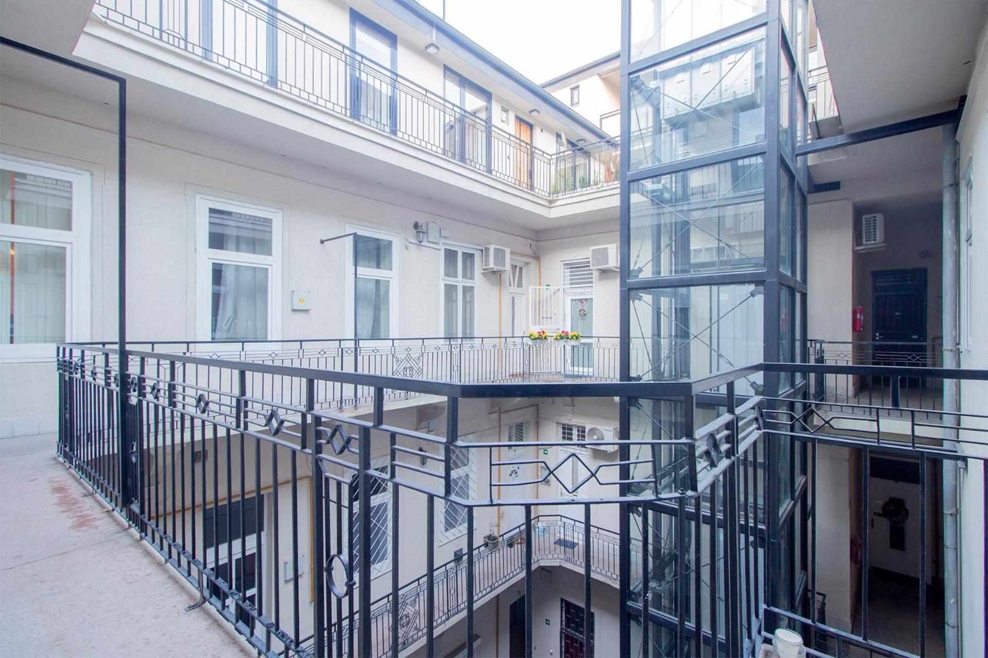 Kalvin 2Bdr Apartment With Ac Budapeszt Zewnętrze zdjęcie